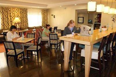 фото отеля Hampton Inn Madison East Towne Mall Area