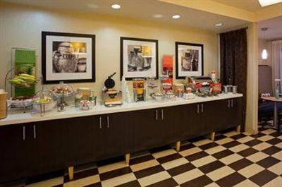 фото отеля Hampton Inn Madison East Towne Mall Area