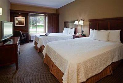 фото отеля Hampton Inn Madison East Towne Mall Area