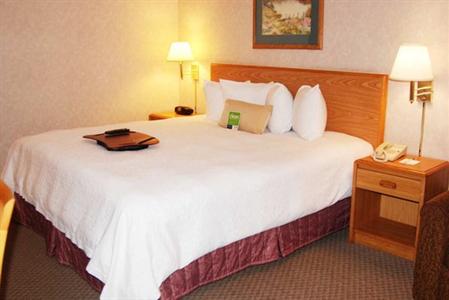 фото отеля Hampton Inn Bakersfield - Central