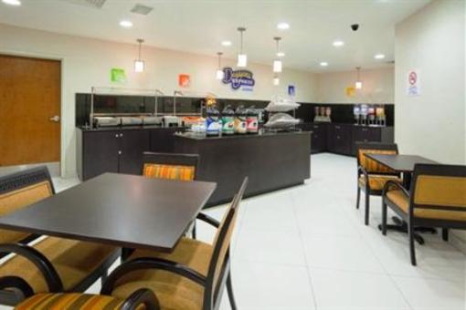 фото отеля Holiday Inn Express Tapachula