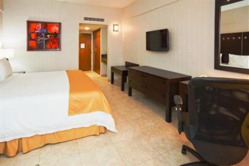 фото отеля Holiday Inn Express Tapachula