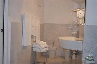 фото отеля Hotel Locanda Dellangelo Paracucchi Ameglia