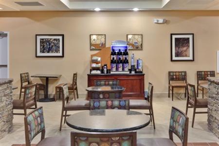 фото отеля Holiday Inn Express Hotel & Suites Grants-Milan
