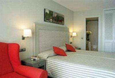фото отеля Marinas de Nerja Aparthotel Beach & Spa