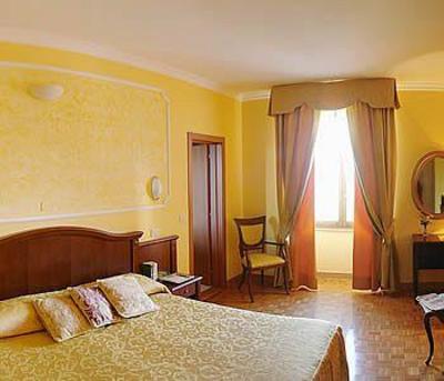фото отеля Grand Hotel Italia Orvieto
