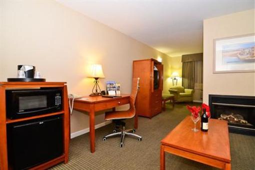 фото отеля BEST WESTERN PLUS Capitola By-the-Sea Inn & Suites