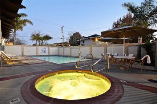 фото отеля BEST WESTERN PLUS Capitola By-the-Sea Inn & Suites