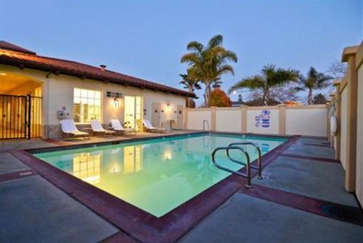 фото отеля BEST WESTERN PLUS Capitola By-the-Sea Inn & Suites