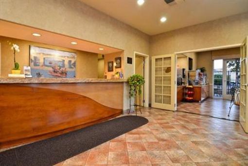 фото отеля BEST WESTERN PLUS Capitola By-the-Sea Inn & Suites