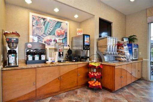 фото отеля BEST WESTERN PLUS Capitola By-the-Sea Inn & Suites