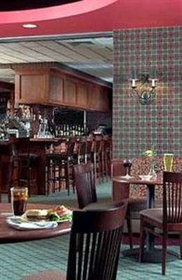 фото отеля Rogue Regency Inn