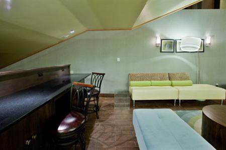 фото отеля Crowne Plaza Richmond Downtown