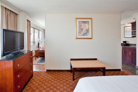 фото отеля Crowne Plaza Richmond Downtown