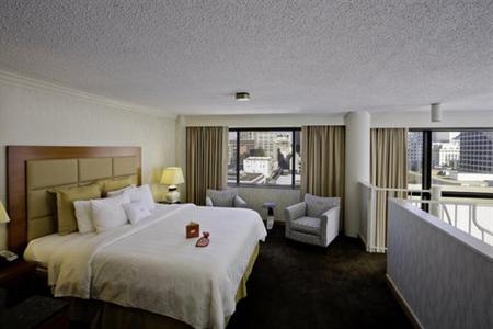фото отеля Crowne Plaza Richmond Downtown