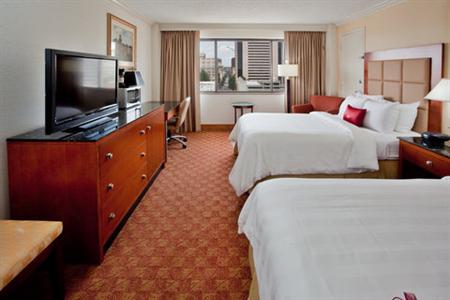 фото отеля Crowne Plaza Richmond Downtown
