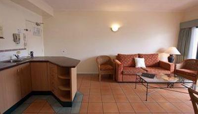 фото отеля Mid City Luxury Suites