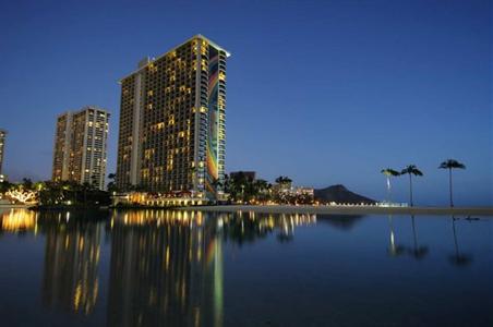 фото отеля Hilton Hawaiian Village Waikiki Beach Resort