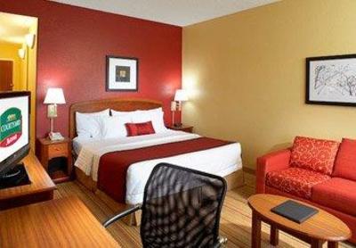 фото отеля Courtyard by Marriott Washington Meadow Lands