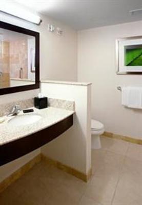 фото отеля Courtyard by Marriott Washington Meadow Lands