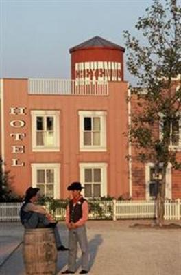 фото отеля Disney's Hotel Cheyenne