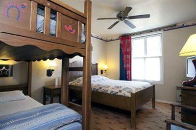 фото отеля Disney's Hotel Cheyenne