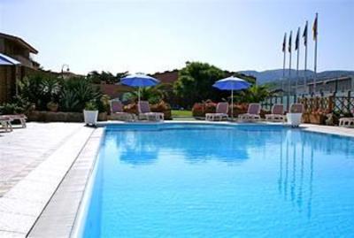 фото отеля Corallo Hotel Trinita d' Agultu