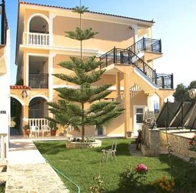 фото отеля Athina Apts.