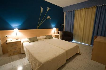 фото отеля Hotel Llansola San Carlos De La Rapita