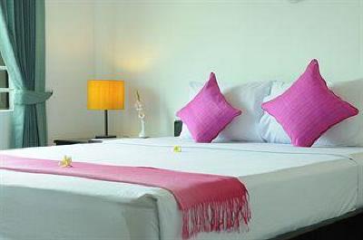 фото отеля Frangipani Villa Hotel II