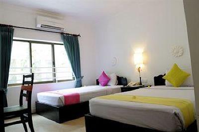 фото отеля Frangipani Villa Hotel II