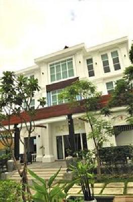 фото отеля Frangipani Villa Hotel II