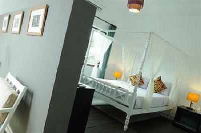 фото отеля Frangipani Villa Hotel II