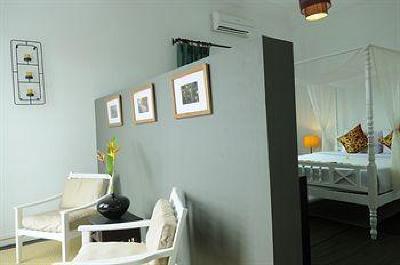 фото отеля Frangipani Villa Hotel II