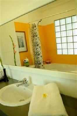 фото отеля Frangipani Villa Hotel II