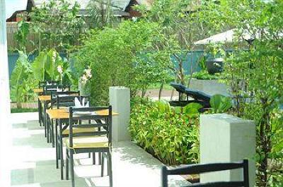 фото отеля Frangipani Villa Hotel II