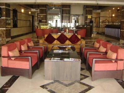 фото отеля London Crown Hotel
