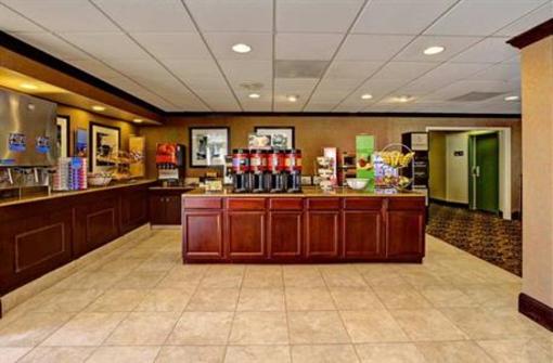 фото отеля Hampton Inn Raleigh/Cary