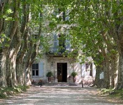 фото отеля Le Chateau Des Alpilles