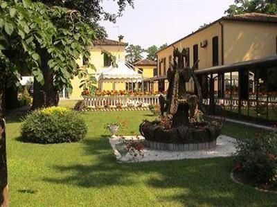 фото отеля Hotel Villa Regina Ferrara