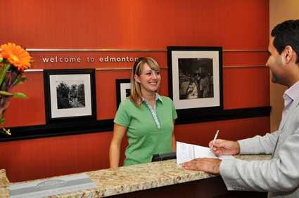 фото отеля Hampton Inn by Hilton Edmonton/South