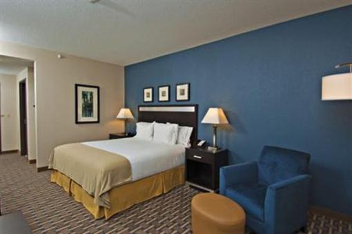 фото отеля Holiday Inn Express & Suites Morton-Peoria Area