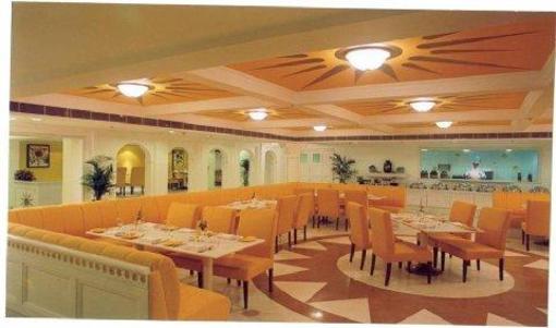 фото отеля Radisson Hotel Varanasi