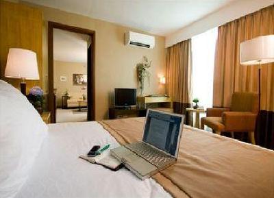 фото отеля One Tagaytay Place Hotel Suites
