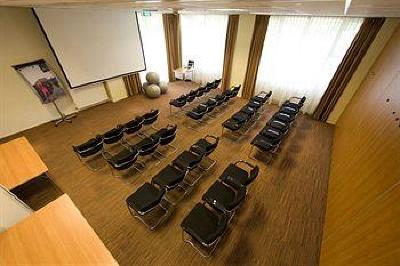фото отеля Regardz Berghotel Amersfoort