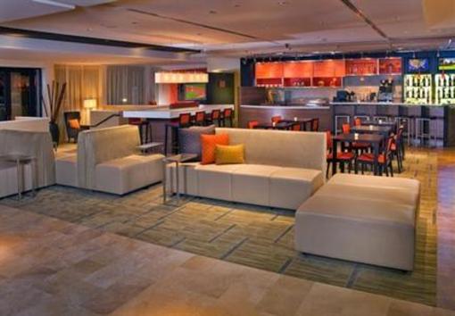 фото отеля Courtyard by Marriott Fairfax Fair Oaks