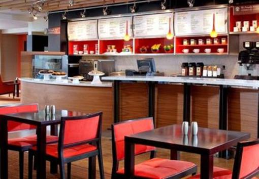 фото отеля Courtyard by Marriott Fairfax Fair Oaks