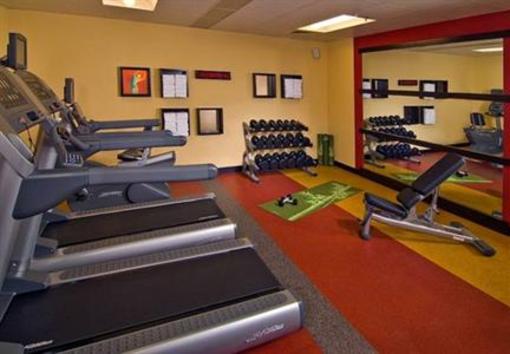 фото отеля Courtyard by Marriott Fairfax Fair Oaks
