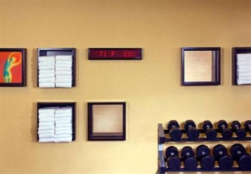 фото отеля Courtyard by Marriott Fairfax Fair Oaks