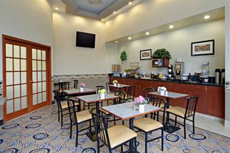фото отеля Comfort Inn & Suites South